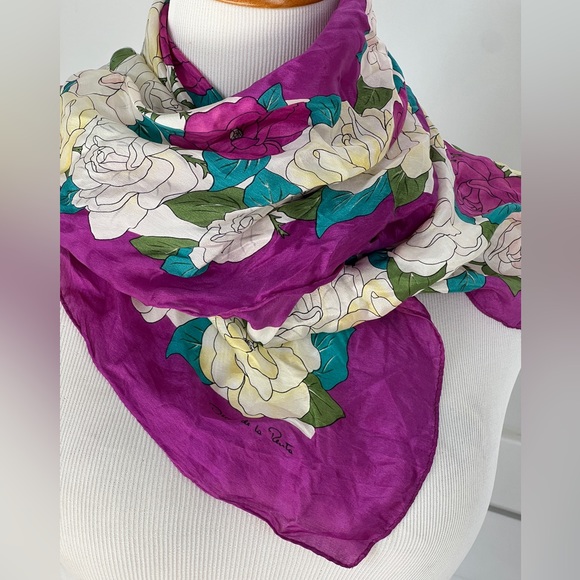 Stunning Oscar de La Renta Vintage Silk Scarf - Picture 6 of 10